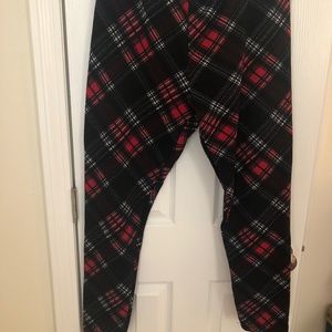 Plaid Winter Leggings (new without tags)